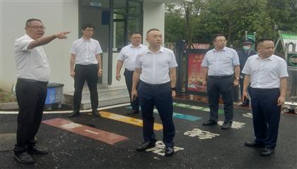 遂寧興業(yè)集團召開“問題大排查、作風大整治、工作大提升”專項行動現(xiàn)場推進會